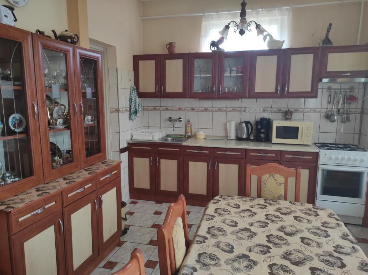 Ferienwohnung Kovacs Vendeghaz Hajdúszoboszló Exterior foto